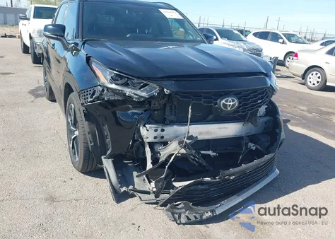 2021 Toyota Highlander Xse z USA, uszkodzony, nr VIN 5TDJZRAH6MS043330